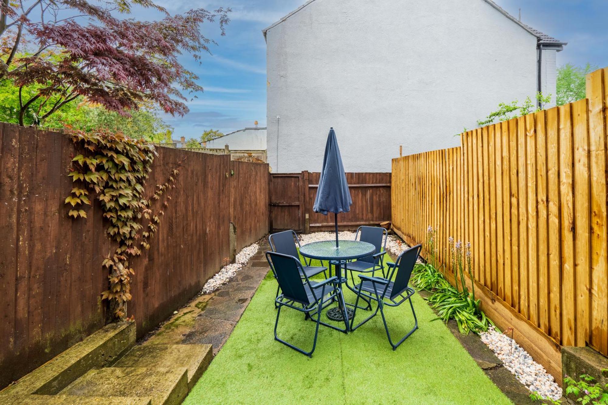 Modern 3 Bedroom Apartment In Wimbeldon Park Londra Exterior foto